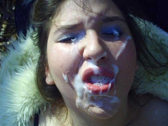 Lots of sperm on the girl's lips - porn photo 23 photo