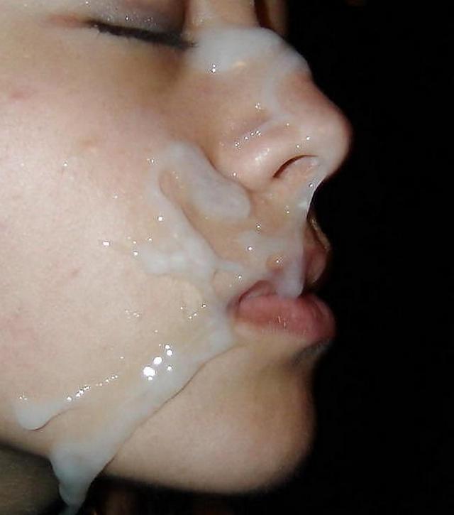 Beauty fun with sperm on the face 17 photo