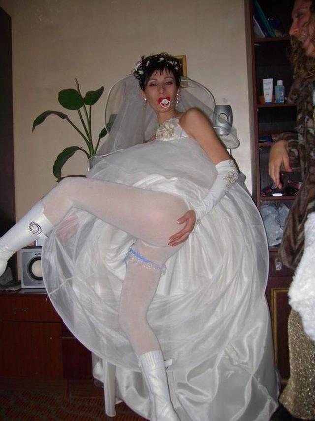 Look under skirt of sexy brides 10 photo
