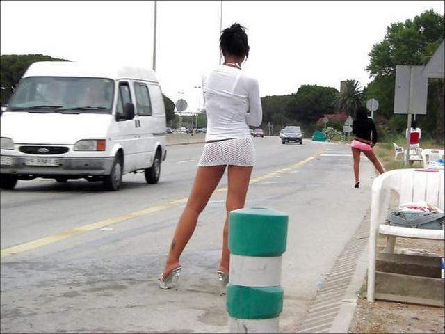 Long-legged prostitutes on the road 12 photo