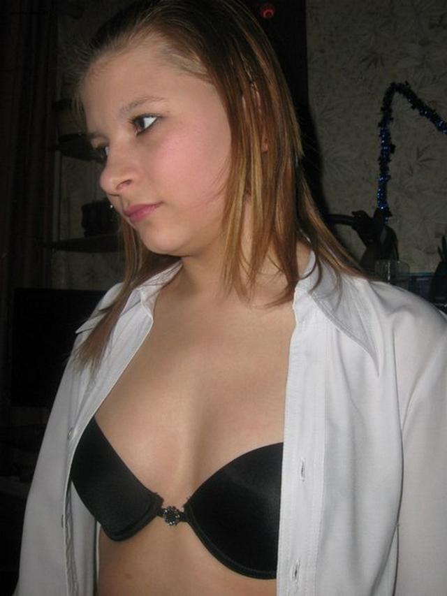 Young slut undress for the first time 10 photo