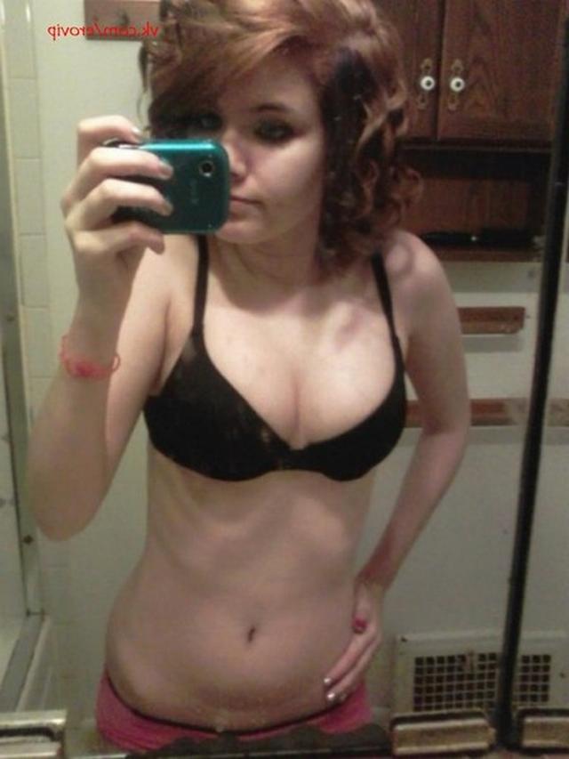 Cute teen Nona making erotic photo on webcam 11 photo