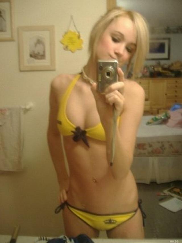 Selfies of naked hot and teen girls 11 photo